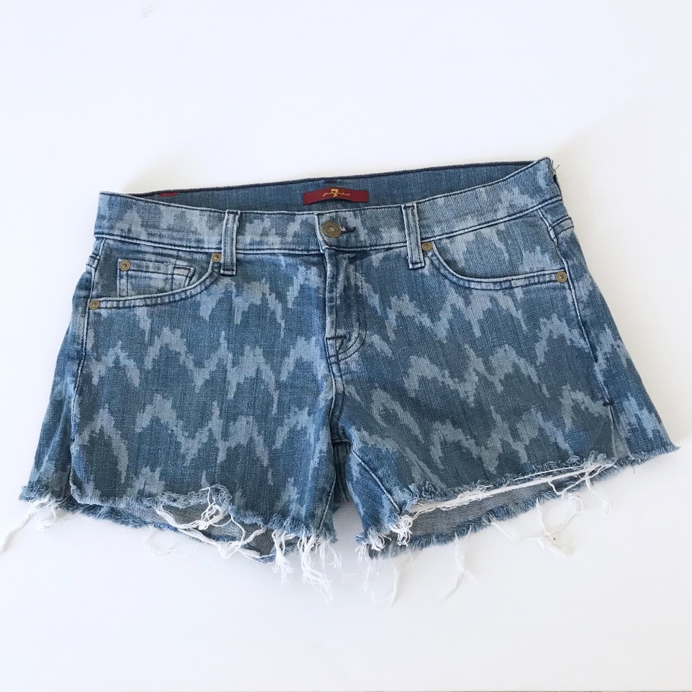 7 For All Mankind Shorts - Picture 1 of 5
